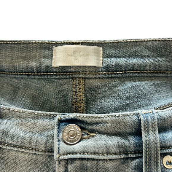 Seven for all Mankind mid Roll Light wash Women’s Shorts SZ 28 - Picture 3 of 10